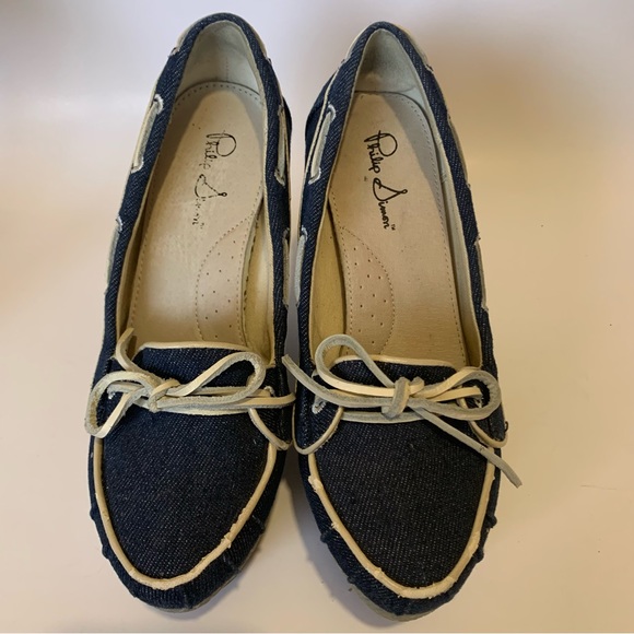 Philip Simon Blue Denim Embroidered Platforms with White Tie Bow - Picture 3 of 11